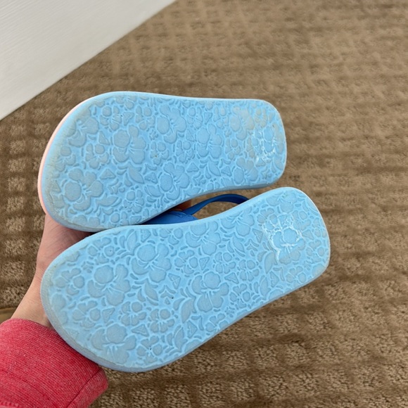 Toddler Roxy sandals - Picture 2 of 3